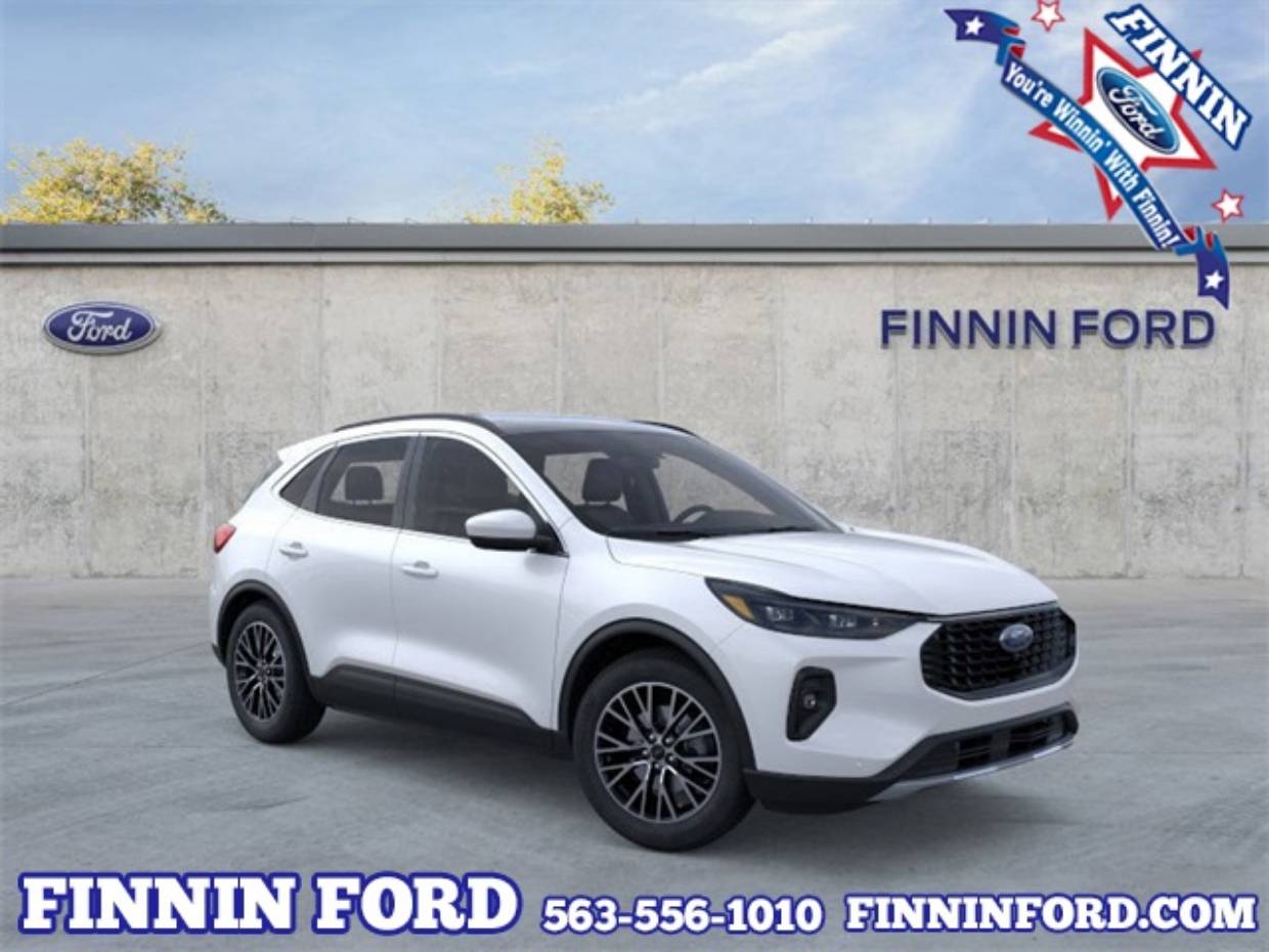 2025 Ford Escape PHEV's photo