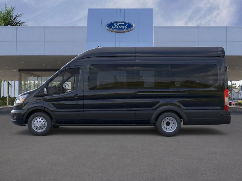 2025 Ford Transit photo 3