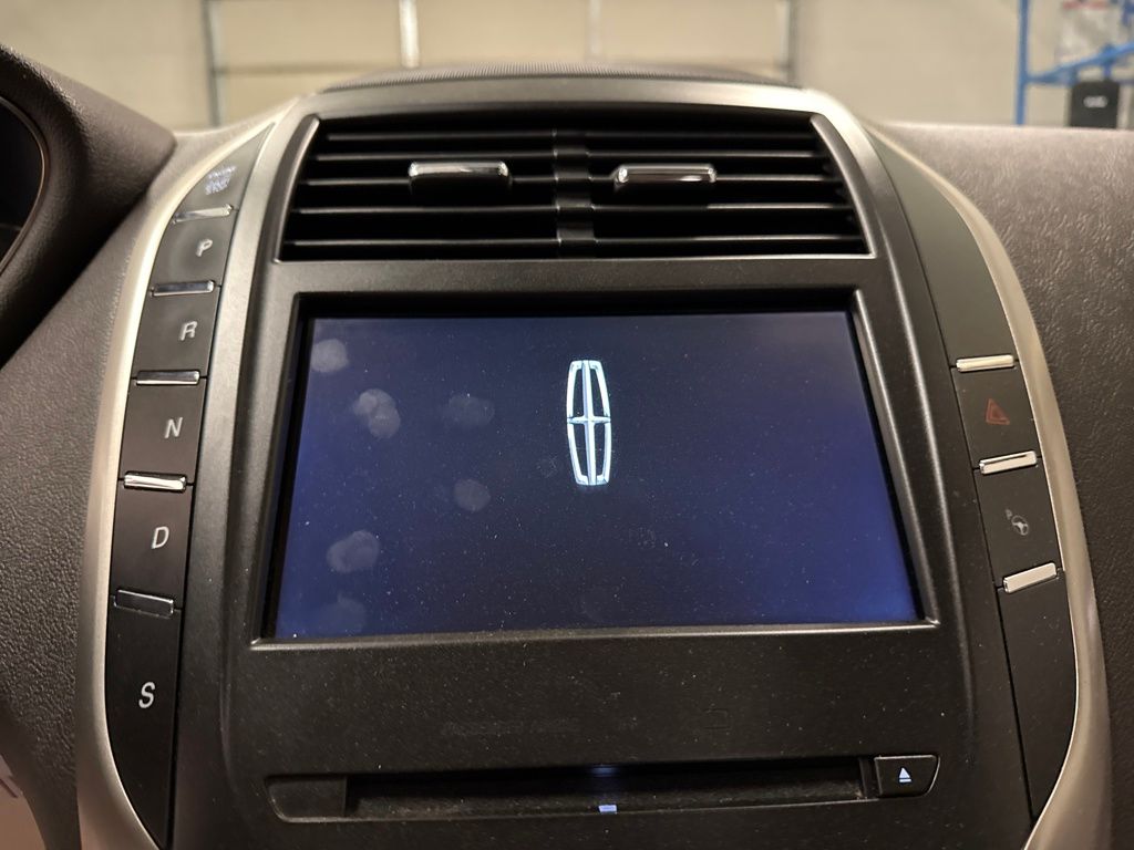 2015 Lincoln MKC Base photo 7