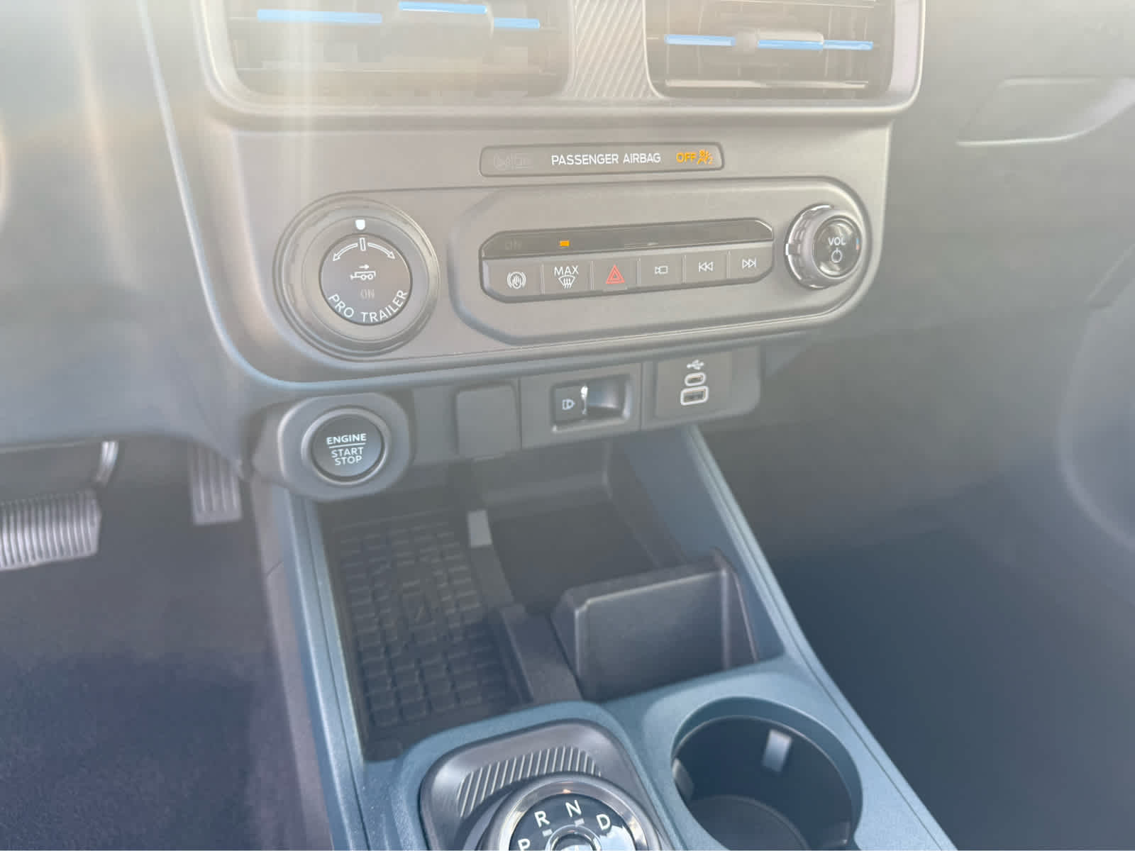 2025 Ford Maverick photo 11