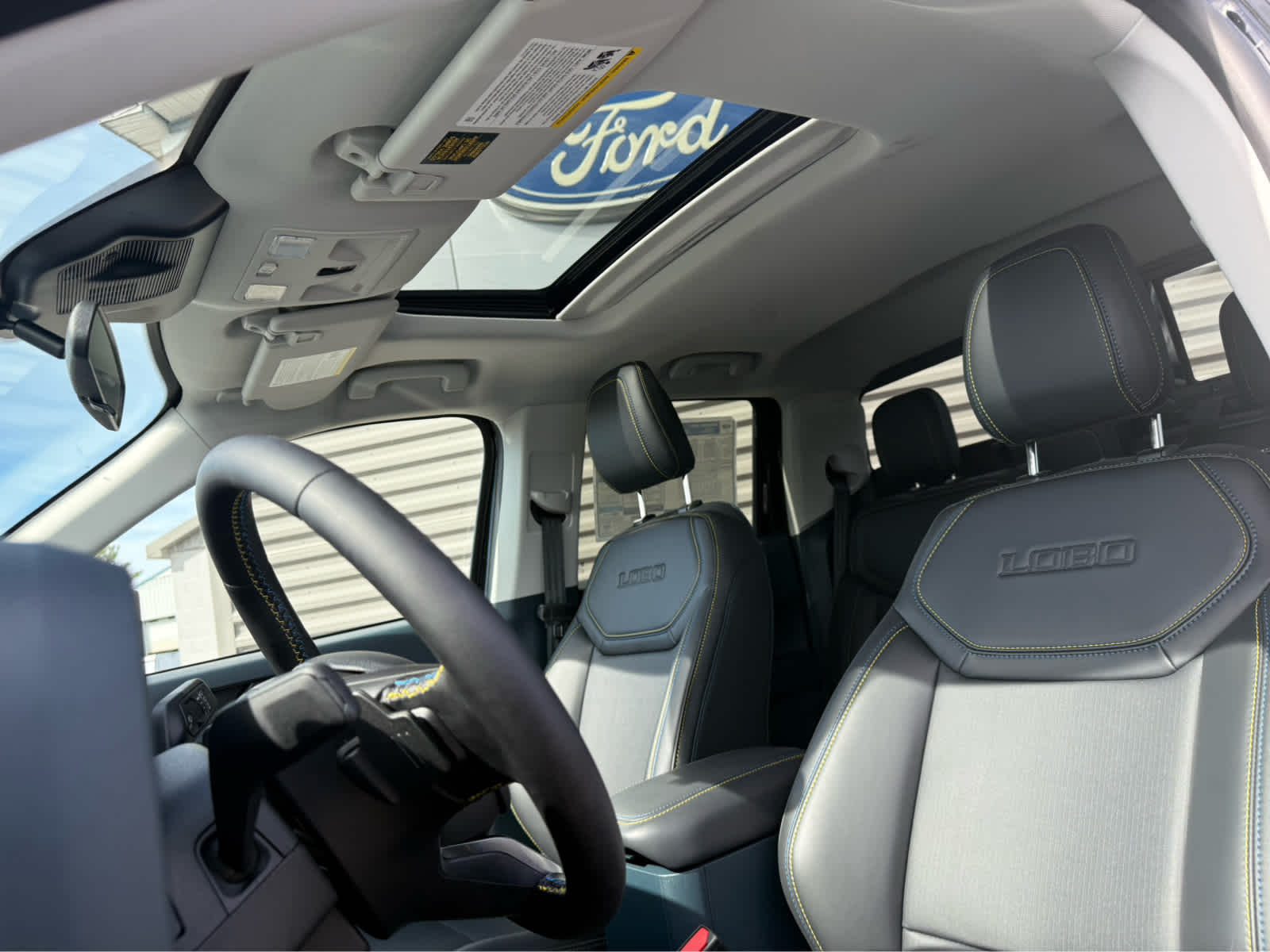 2025 Ford Maverick photo 12