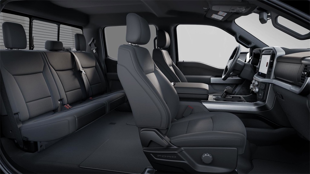 2025 Ford F-150 XLT photo 6