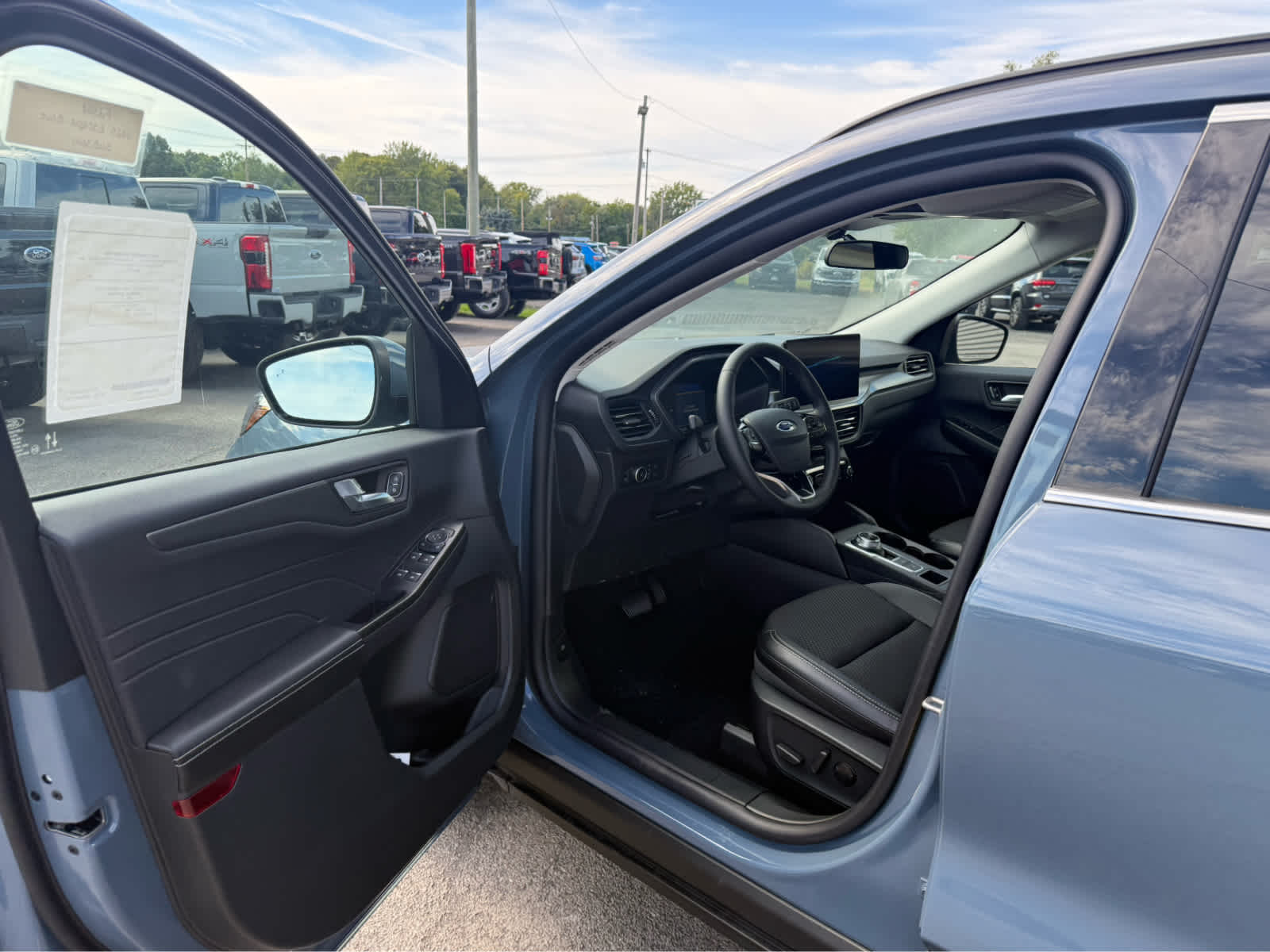 2025 Ford Escape Base photo 6