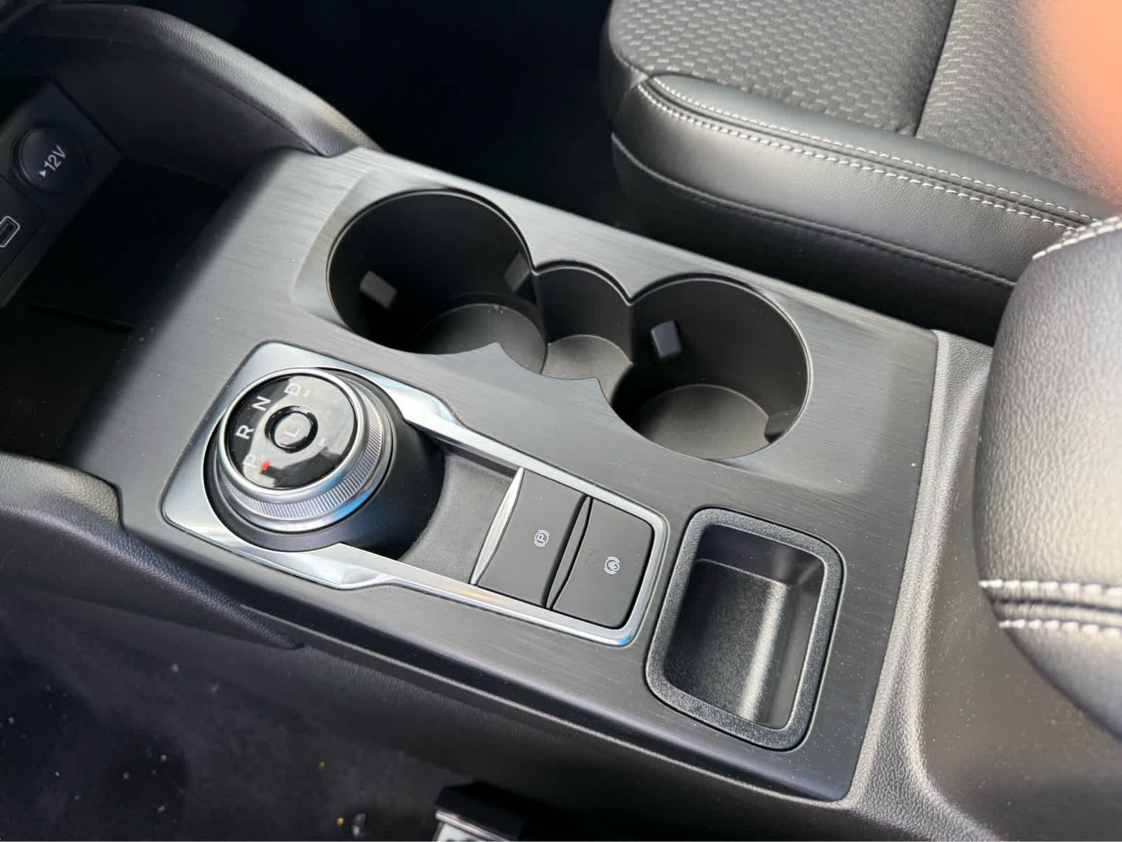 2025 Ford Escape Base photo 14