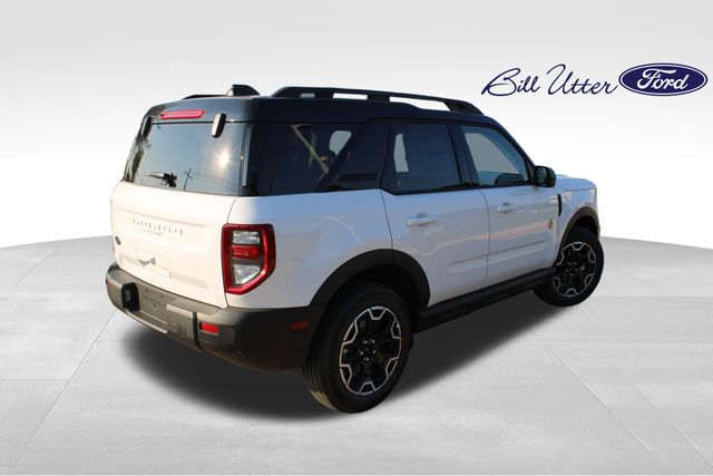 2025 Ford Bronco Sport Outer Banks photo 3