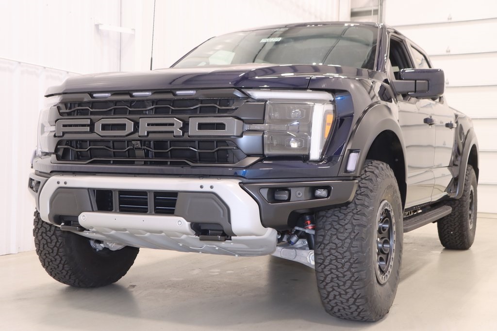 2025 Ford F-150 Raptor photo 4