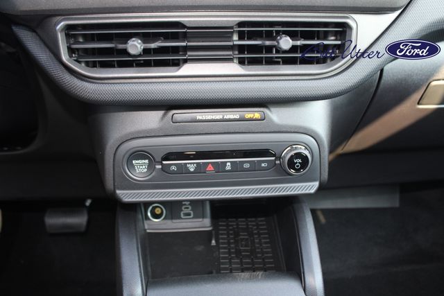 2025 Ford Bronco Sport Outer Banks photo 12