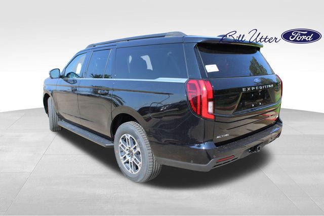2025 Ford Expedition MAX photo 2