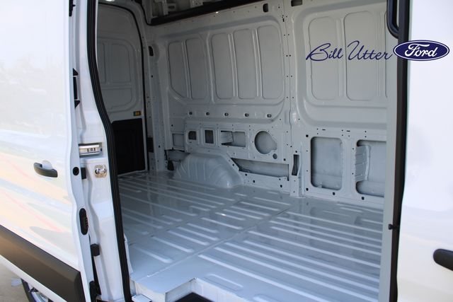 2025 Ford Transit photo 4