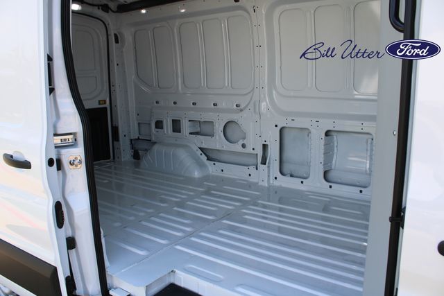 2025 Ford Transit photo 2