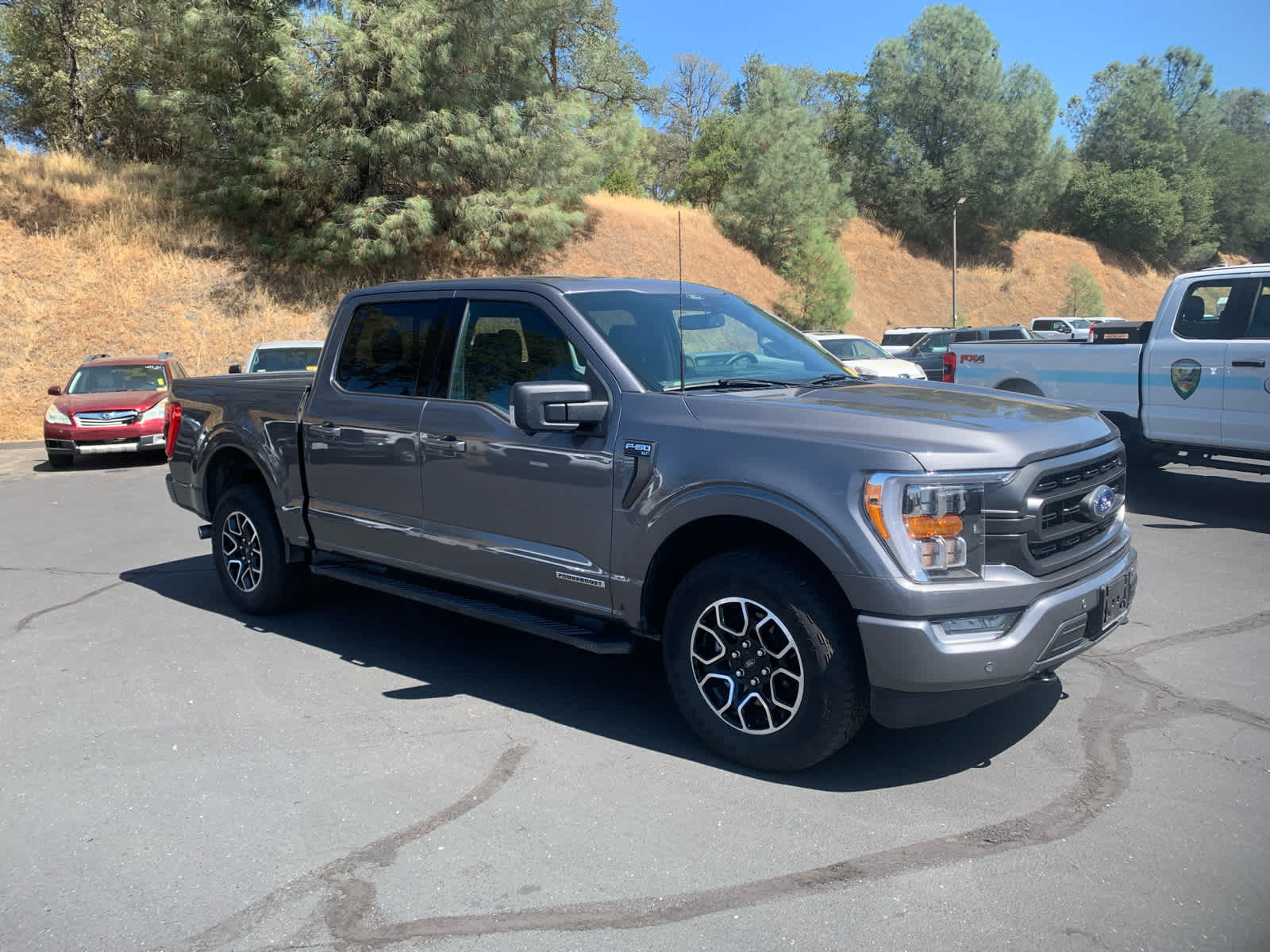 2022 Ford F-150 XLT photo 3