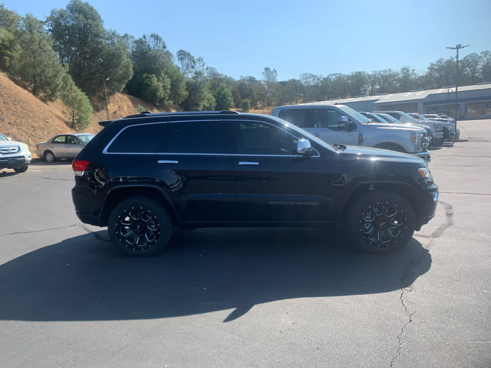 2021 Jeep Grand Cherokee Overland photo 4