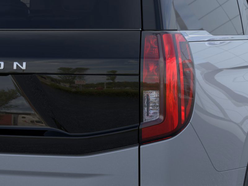 2025 Ford Expedition photo 18