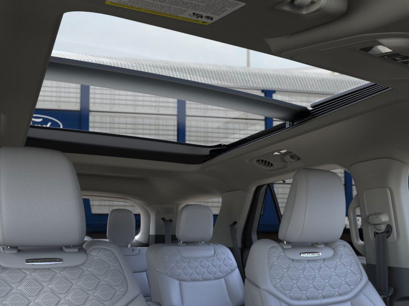 2025 Ford Explorer Platinum photo 13