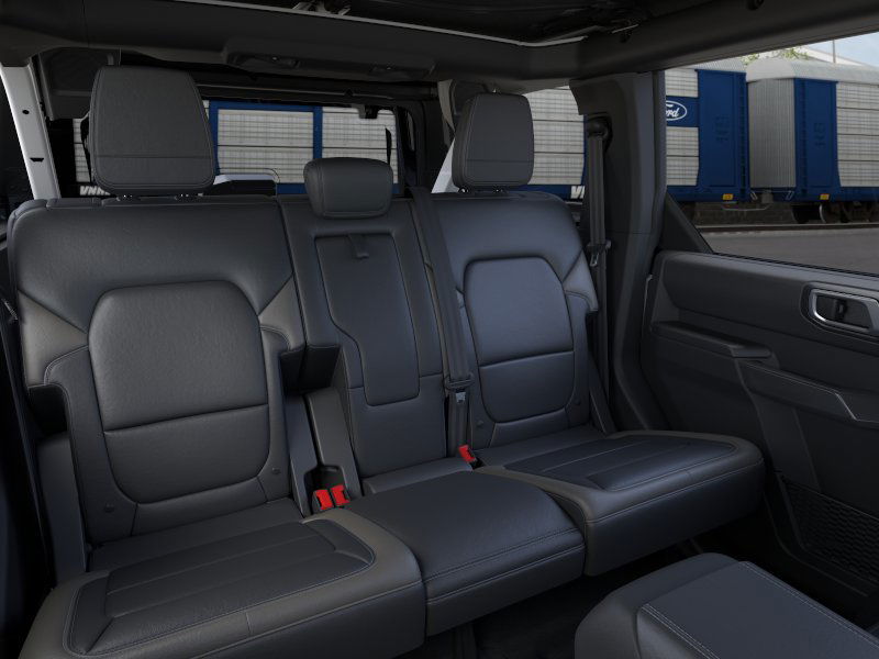 2025 Ford Bronco Outer Banks photo 11