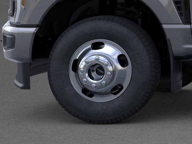 2026 Ford F-350 photo 14