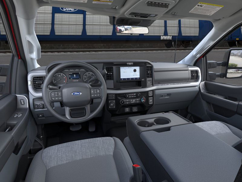 2026 Ford F-350 photo 8