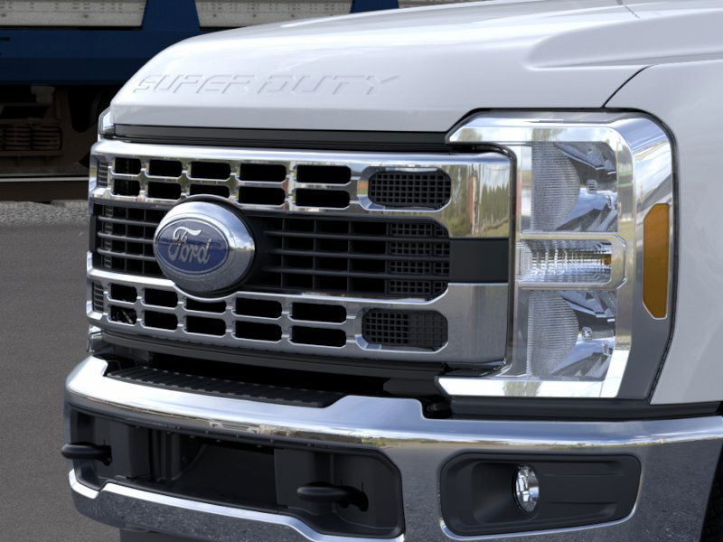 2026 Ford F-350 XLT photo 13