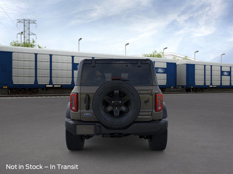 2025 Ford Bronco Outer Banks photo 5