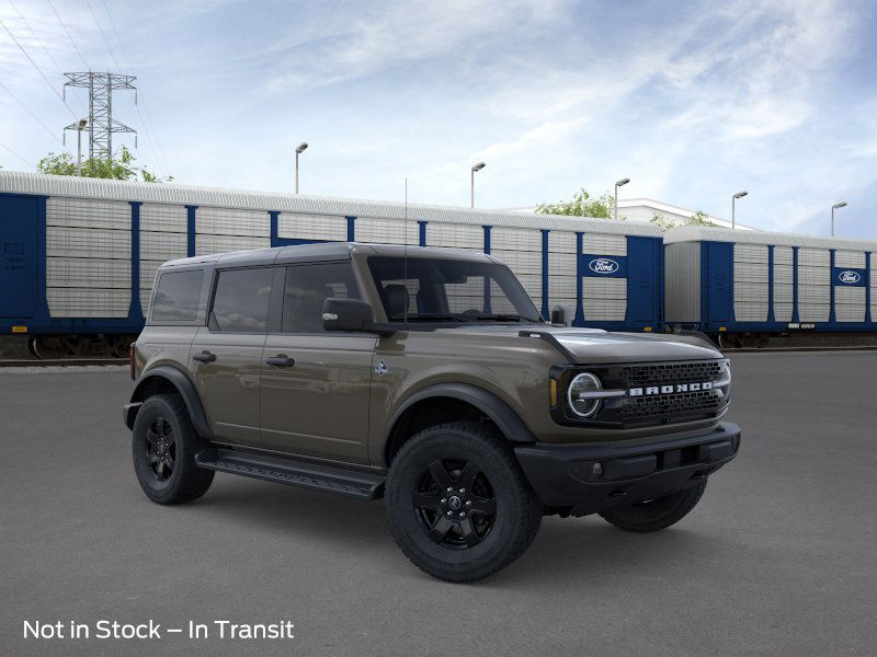 2025 Ford Bronco Outer Banks photo 7