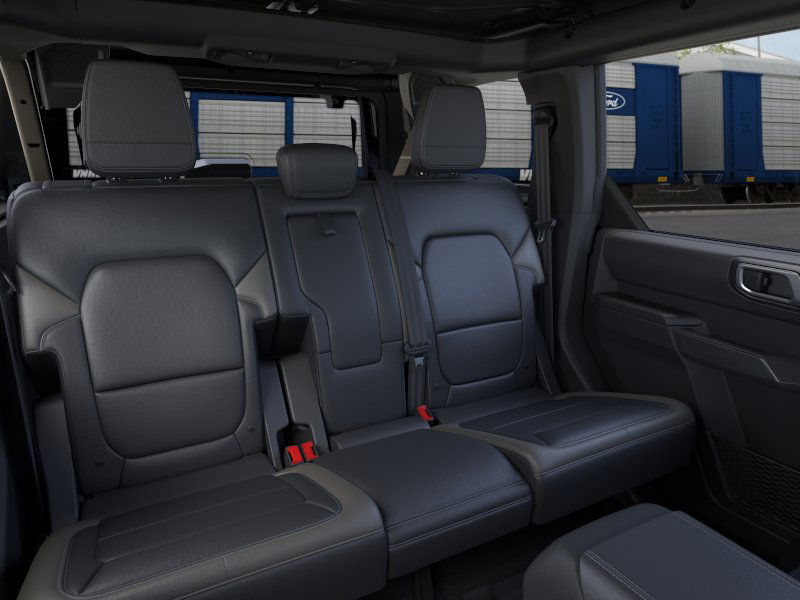 2025 Ford Bronco Outer Banks photo 11