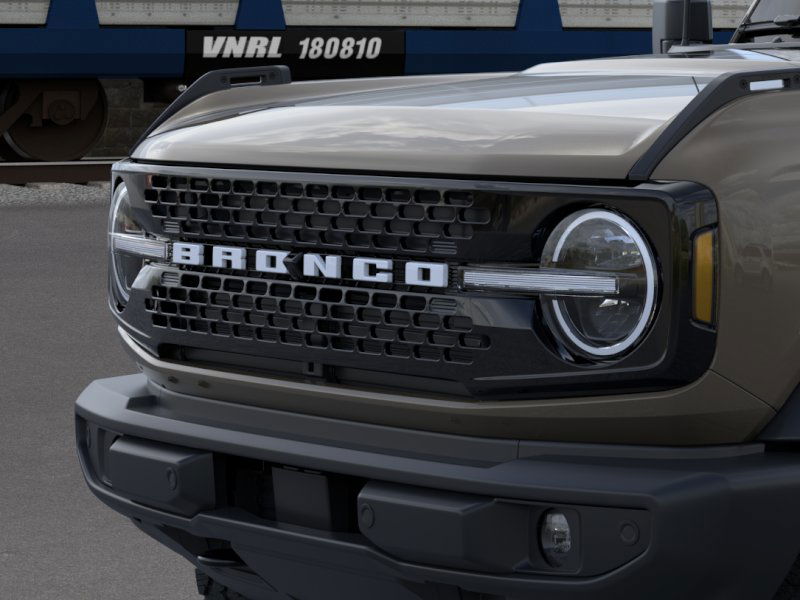 2025 Ford Bronco Outer Banks photo 19