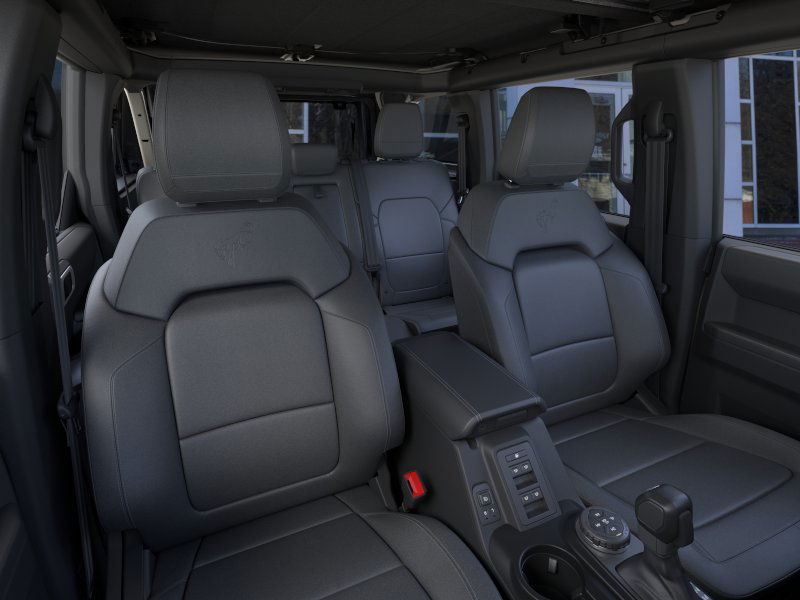 2025 Ford Bronco Outer Banks photo 10