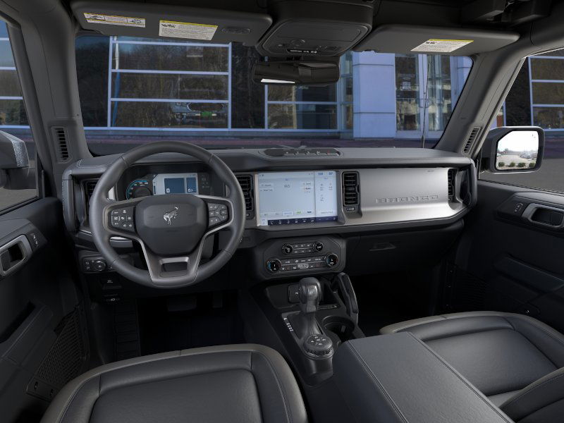 2025 Ford Bronco Outer Banks photo 9