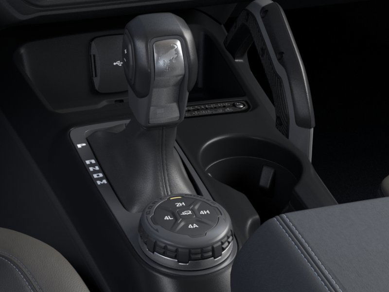 2025 Ford Bronco Outer Banks photo 17