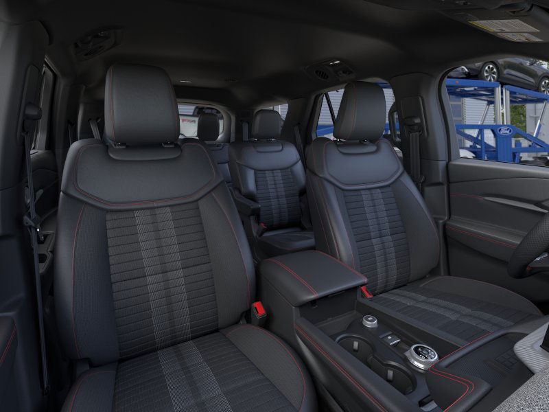 2025 Ford Explorer ST-Line photo 6