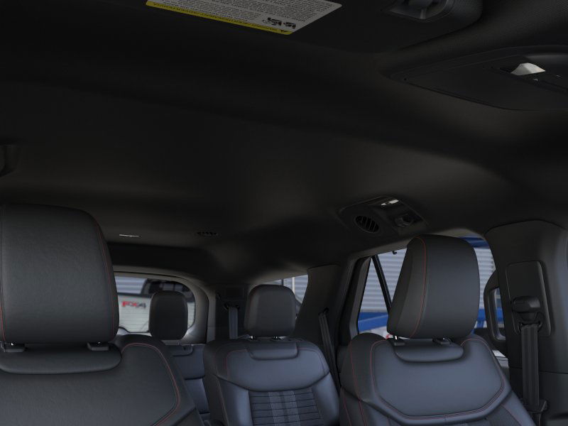 2025 Ford Explorer ST-Line photo 17