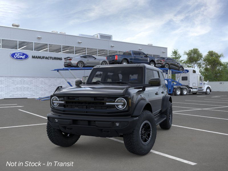 2025 Ford Bronco Outer Banks photo 2