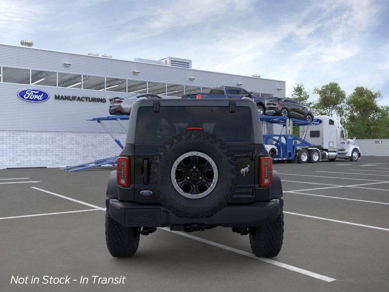 2025 Ford Bronco Outer Banks photo 5