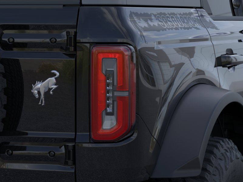 2025 Ford Bronco Outer Banks photo 20