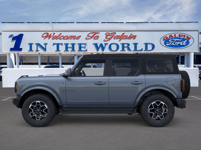 2025 Ford Bronco Outer Banks photo 6
