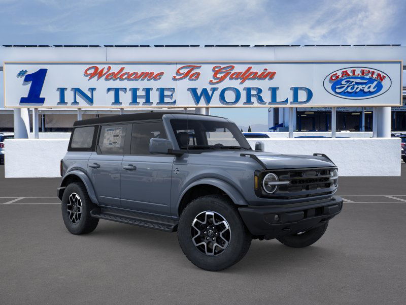 2025 Ford Bronco Outer Banks photo 10