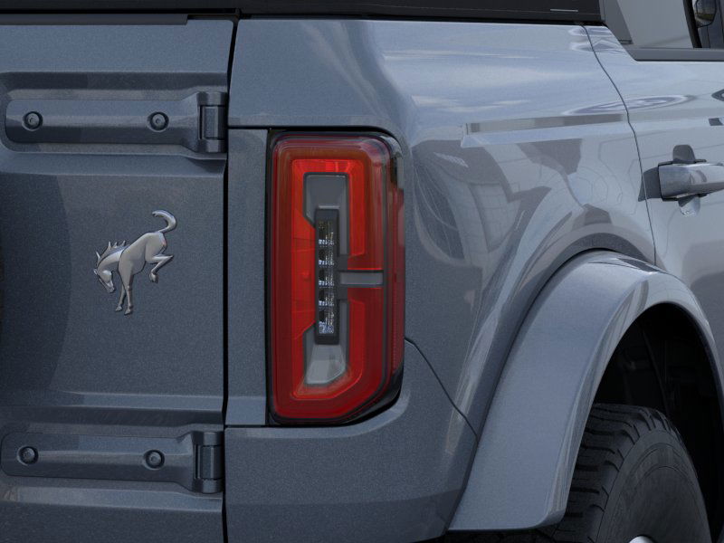 2025 Ford Bronco Outer Banks photo 24