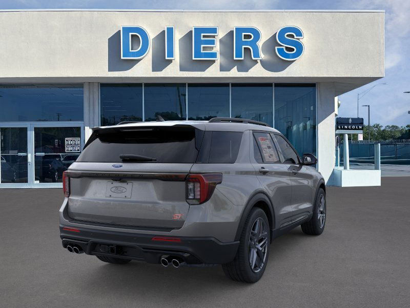 2025 Ford Explorer ST photo 4