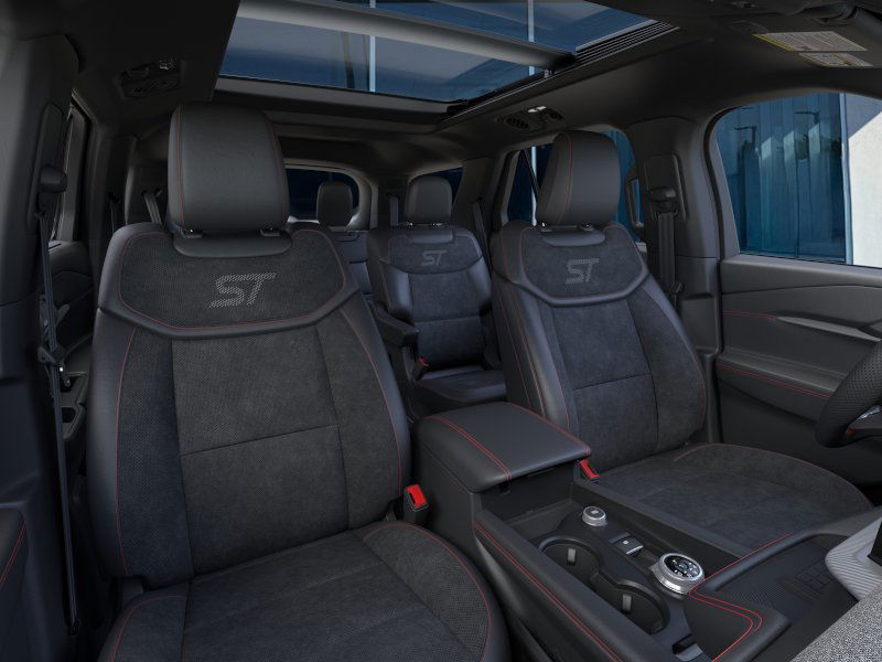 2025 Ford Explorer ST photo 6