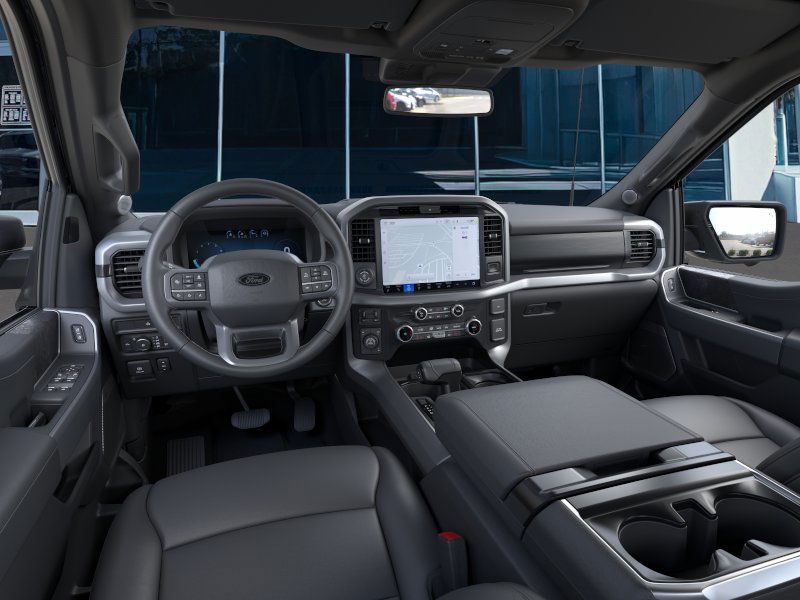 2025 Ford F-150 XLT photo 9