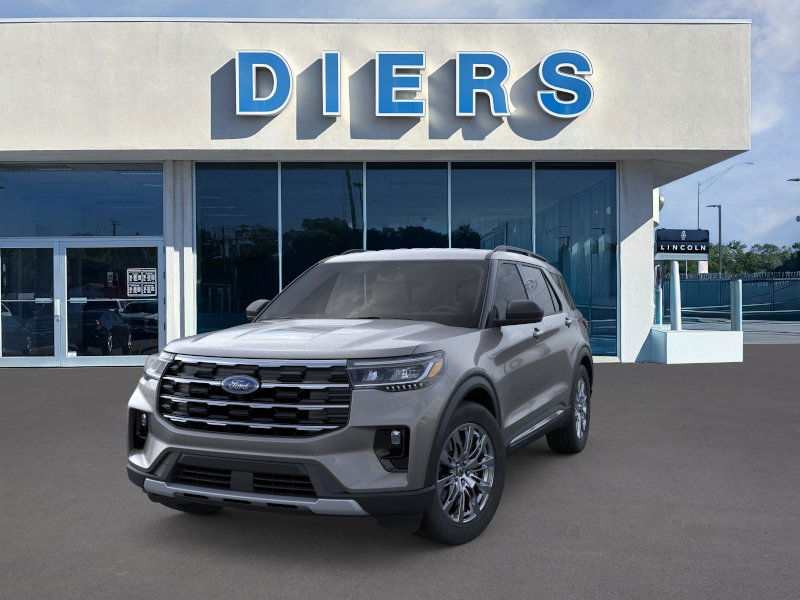 2025 Ford Explorer photo 2