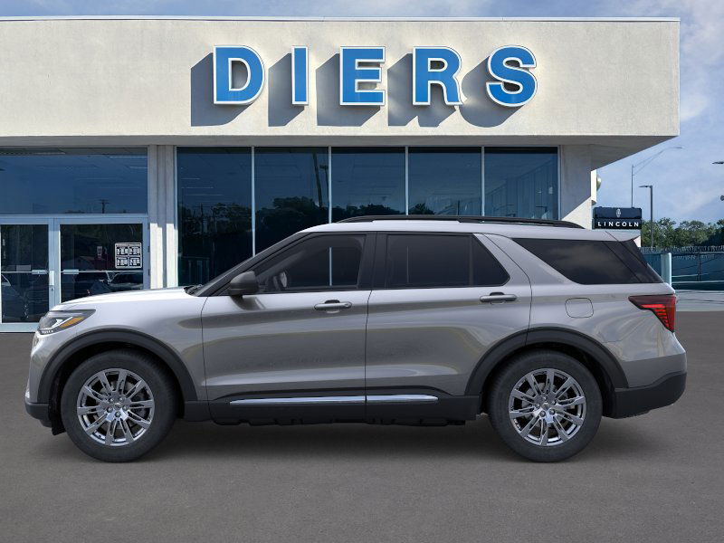 2025 Ford Explorer photo 3