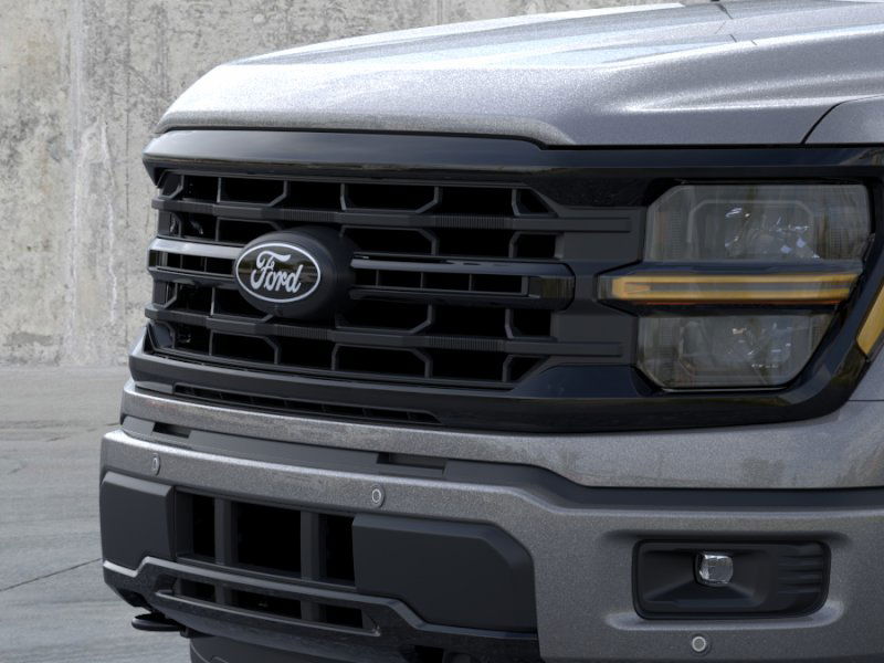 2025 Ford F-150 XLT photo 17