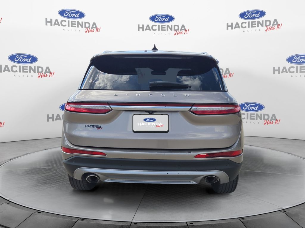 2021 Lincoln Corsair Standard photo 3