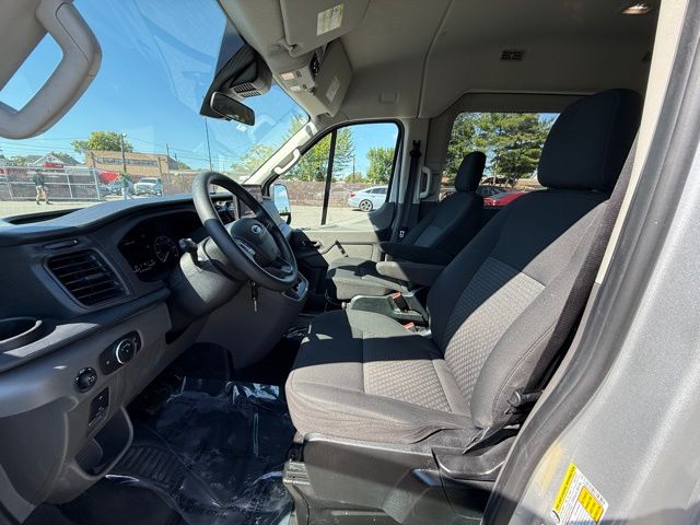 2023 Ford Transit photo 12