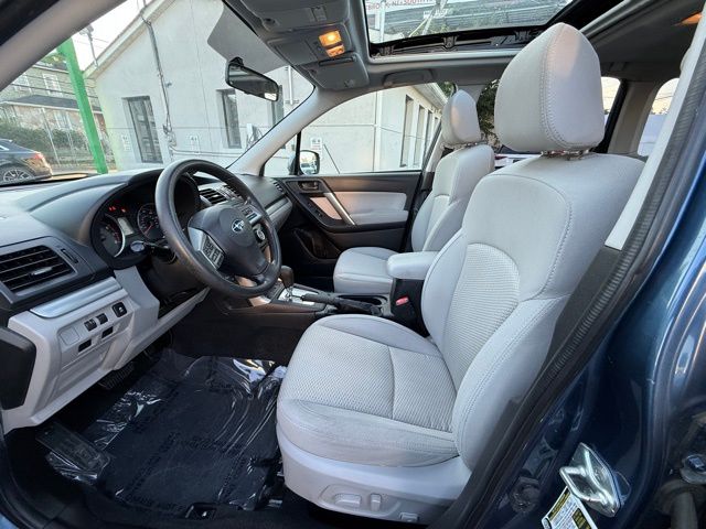 2014 Subaru Forester 2.5i Premium photo 14