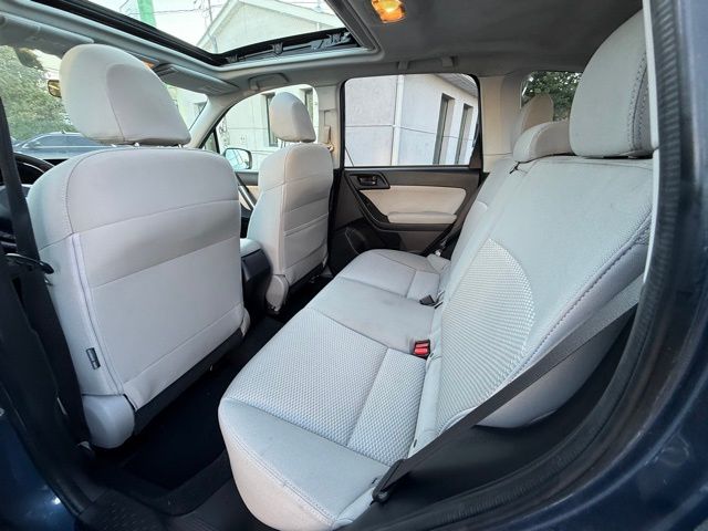 2014 Subaru Forester 2.5i Premium photo 17