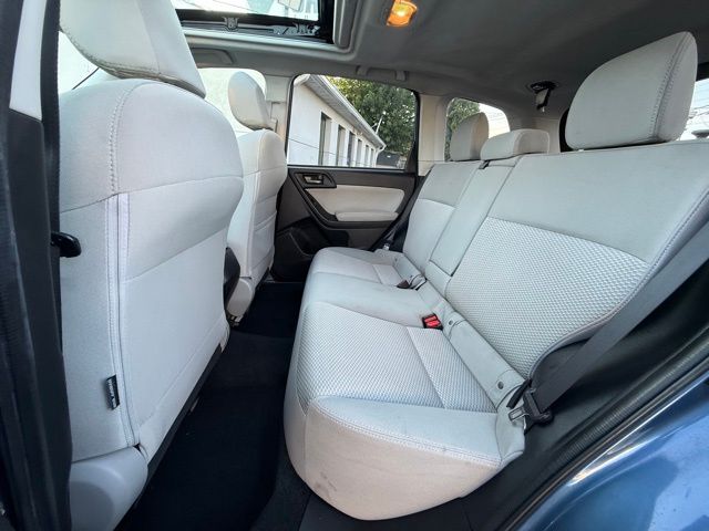 2014 Subaru Forester 2.5i Premium photo 18