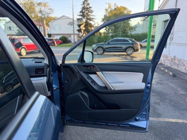 2014 Subaru Forester 2.5i Premium photo 22