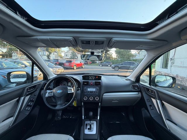 2014 Subaru Forester 2.5i Premium photo 25